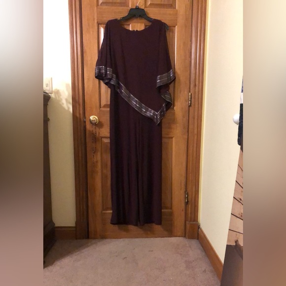 SLNY Foil Trim Asymmetric Cape Jumpsuit size 14 - Picture 5 of 9